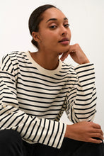 Lade das Bild in den Galerie-Viewer, Longsleeve-Shirt von Kaffe
