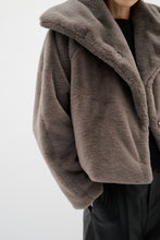 Lade das Bild in den Galerie-Viewer, Jacke Fake Fur Jobo - Inwear