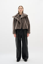 Lade das Bild in den Galerie-Viewer, Jacke Fake Fur Jobo - Inwear