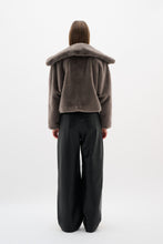 Lade das Bild in den Galerie-Viewer, Jacke Fake Fur Jobo - Inwear