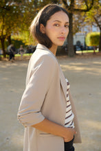 Lade das Bild in den Galerie-Viewer, Shirley Blazer Soaked in Luxury