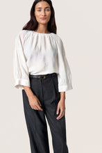 Lade das Bild in den Galerie-Viewer, Bluse Leodora - Soaked in Luxury