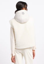 Lade das Bild in den Galerie-Viewer, FAKE DOWN VEST YETI-BABE - Frieda & Freddies