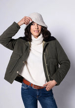 Lade das Bild in den Galerie-Viewer, Britische Jacke – Old Money Look - White Label