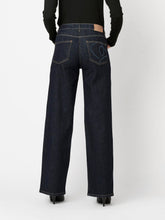 Lade das Bild in den Galerie-Viewer, Jeans Liv wide - Toni