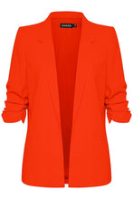 Lade das Bild in den Galerie-Viewer, Shirley Blazer Soaked in Luxury