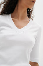 Lade das Bild in den Galerie-Viewer, T-Shirt Dagna Inwear

