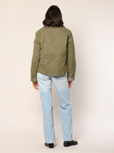 Lade das Bild in den Galerie-Viewer, Baumwolljacke mit Cordkragen - White Label
