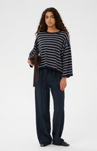 Lade das Bild in den Galerie-Viewer, Shirt Spina - Soaked in Luxury
