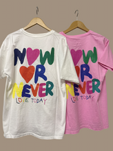 Lade das Bild in den Galerie-Viewer, T-Shirt "Now or never" Moij - Onesie
