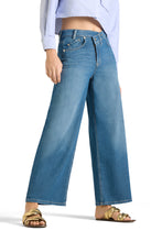 Lade das Bild in den Galerie-Viewer, Jeans Baggy asymmetric - Cambio
