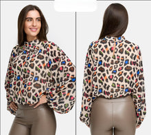 Lade das Bild in den Galerie-Viewer, Bluse ONESIZE - Wasabi
