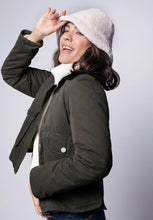 Lade das Bild in den Galerie-Viewer, Britische Jacke – Old Money Look - White Label
