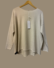 Lade das Bild in den Galerie-Viewer, Rundhalspullover  Onesize - Choice
