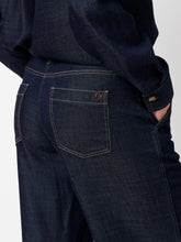 Lade das Bild in den Galerie-Viewer, Jeans Liv tailored - Toni
